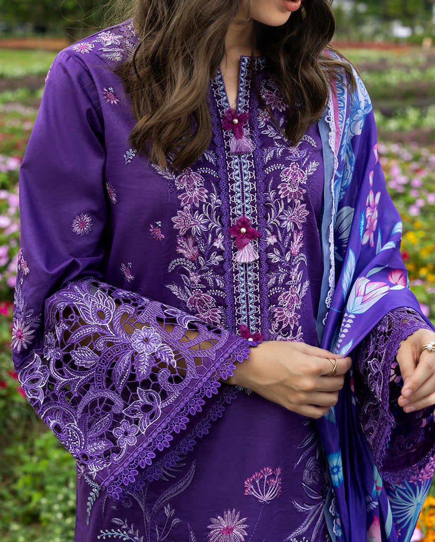 3 Piece - Unstitched Fully Embroidered Lawn
Suit D-1031