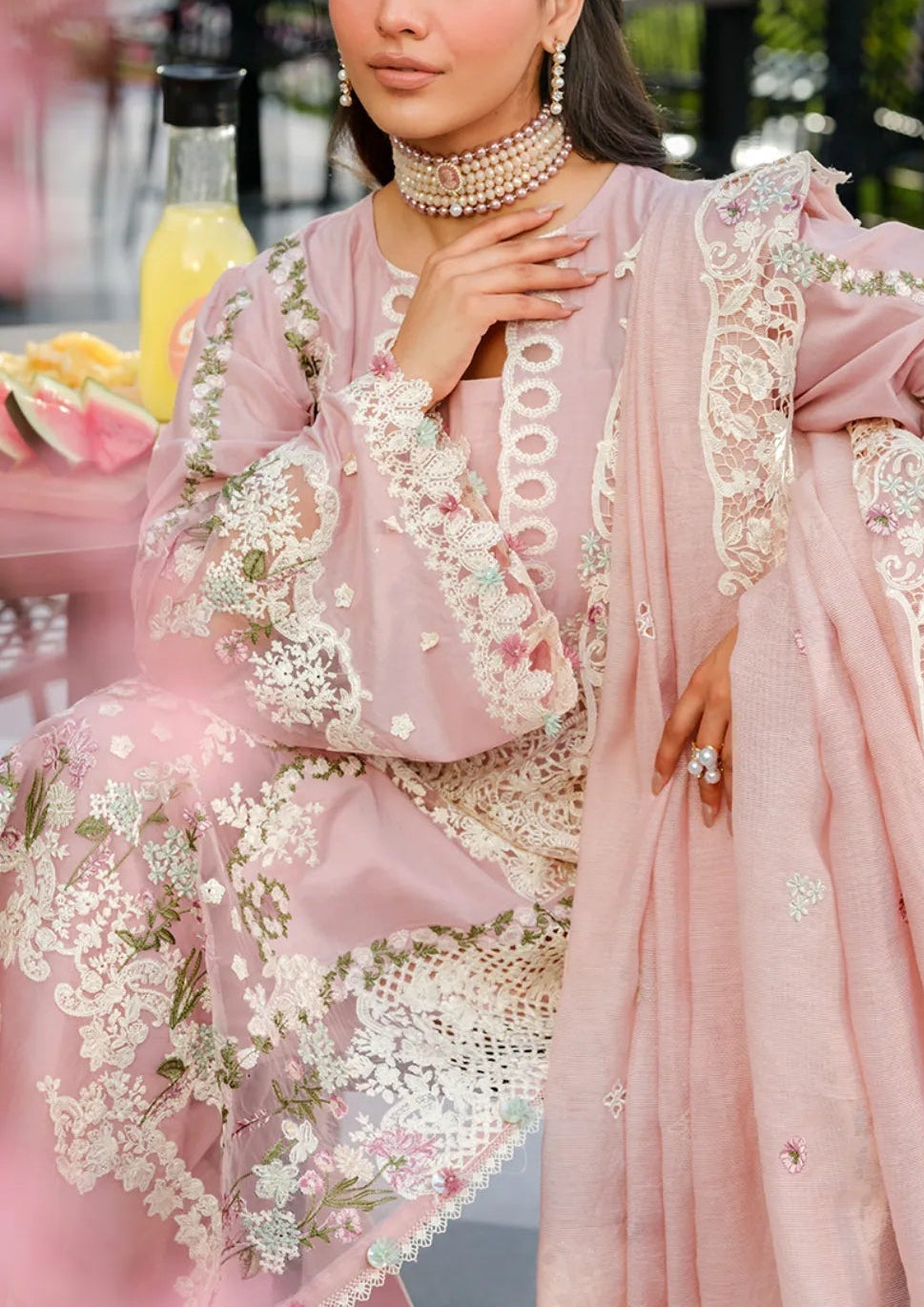 3 Piece - Unstitched Fully Embroidered Lawn
Suit D-1024